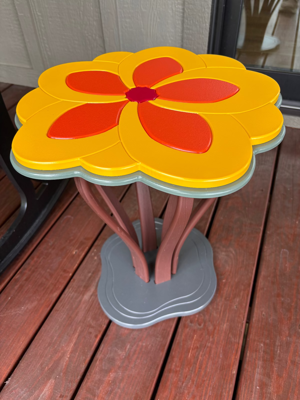 Petunia Bloom Side Table