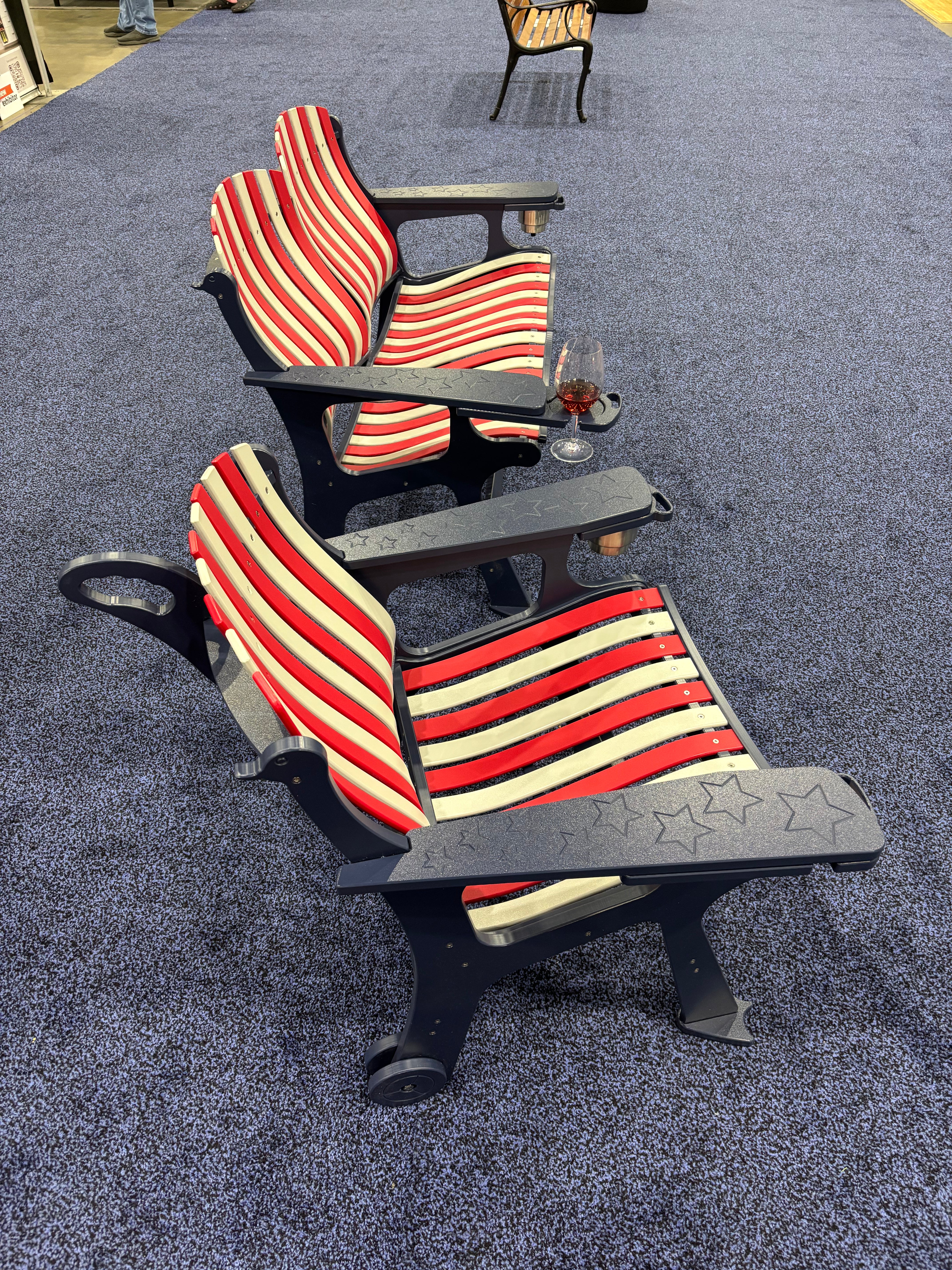 Old Glory Loveseat, 2 Chairs and Coffee Table Set